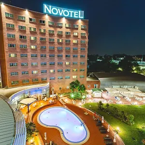 novotel-venezia-mestre-castellana.hotelslidodijesolo.com/